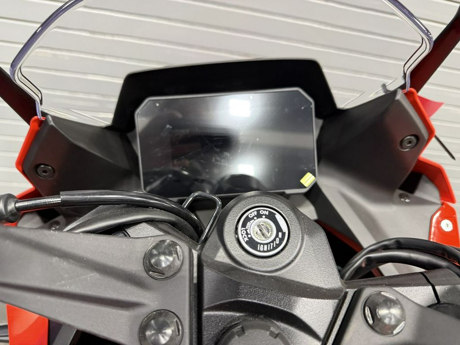 2025 Suzuki GSX-S 8R