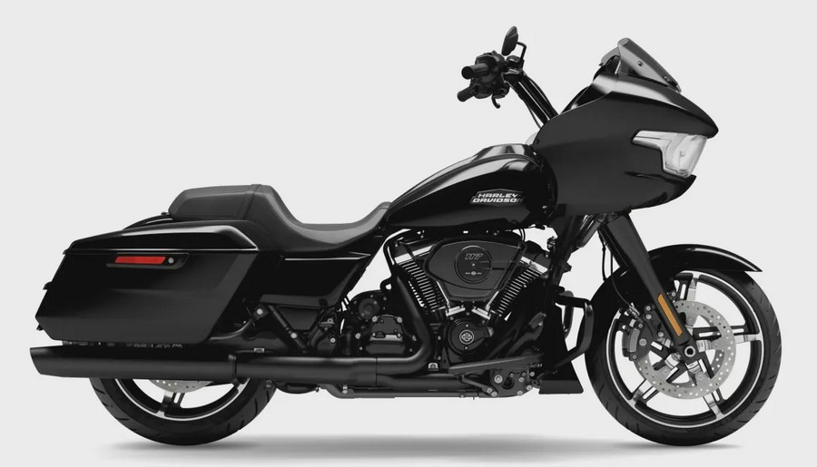 2025 Harley-Davidson® Road Glide® Vivid Black - Black Finish