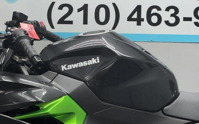 2023 Kawasaki Ninja® 400 Matrix Camo Gray/Metallic Matte Carbon Gray