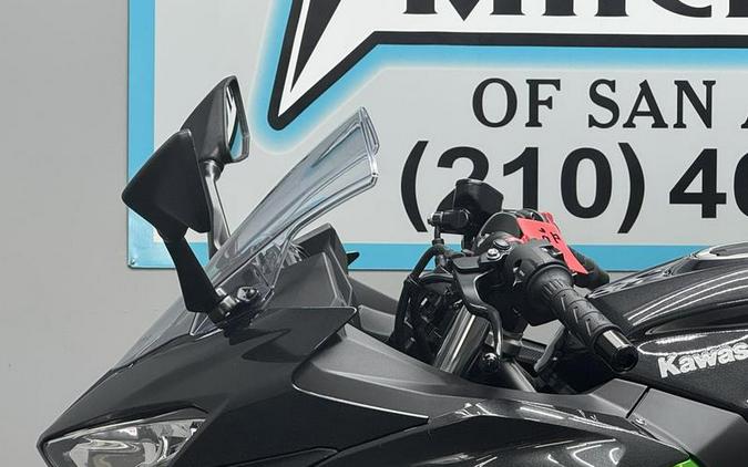 2023 Kawasaki Ninja® 400 Matrix Camo Gray/Metallic Matte Carbon Gray