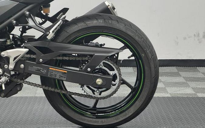 2023 Kawasaki Ninja® 400 Matrix Camo Gray/Metallic Matte Carbon Gray