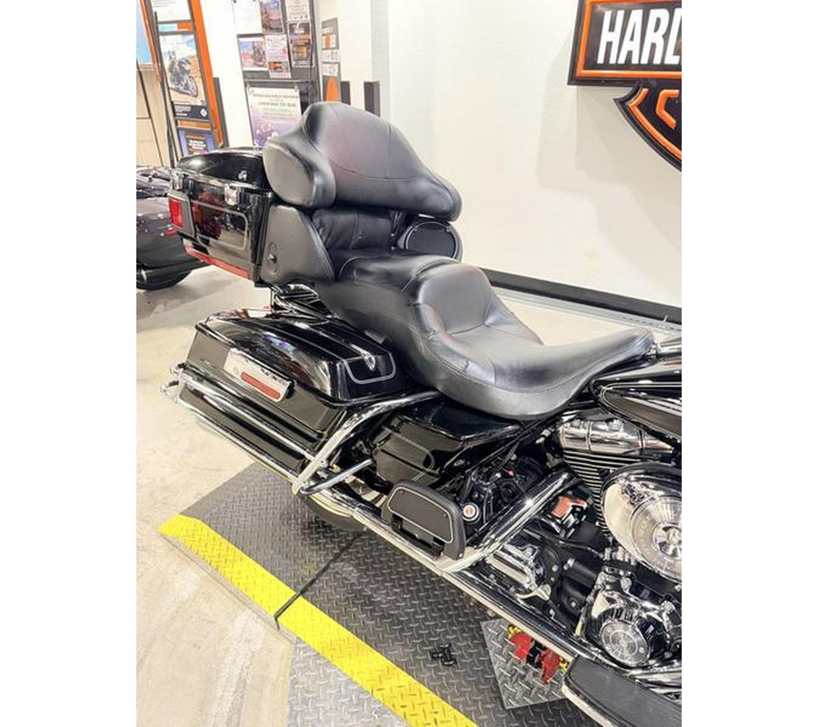 2006 Harley-Davidson® FLHTC-UI