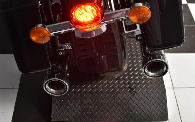 2021 Harley-Davidson Road King Vivid Black FLHR