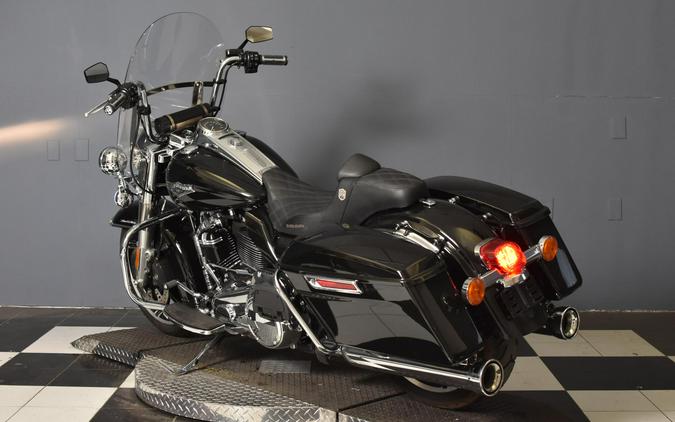 2021 Harley-Davidson Road King Vivid Black FLHR