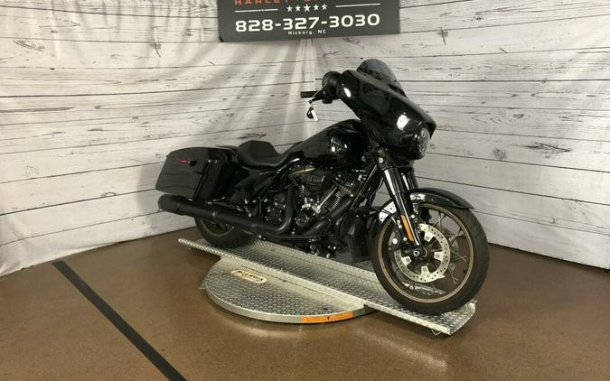 FLHXST 2022 Street Glide ST