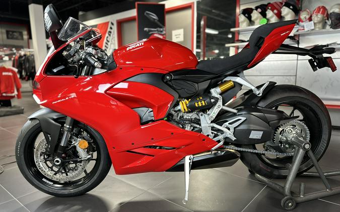 2025 Ducati PANIGALE V2