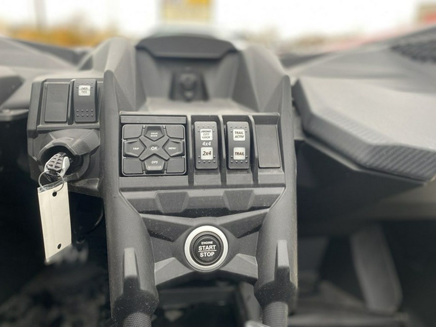 2025 Can-Am Maverick X3 DS Turbo Fiery Red & Hyper Silver