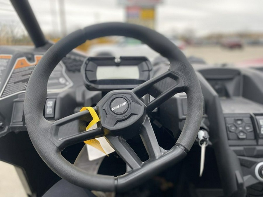 2025 Can-Am Maverick X3 DS Turbo Fiery Red & Hyper Silver