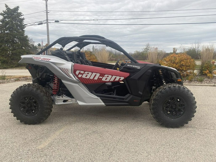 2025 Can-Am Maverick X3 DS Turbo Fiery Red & Hyper Silver