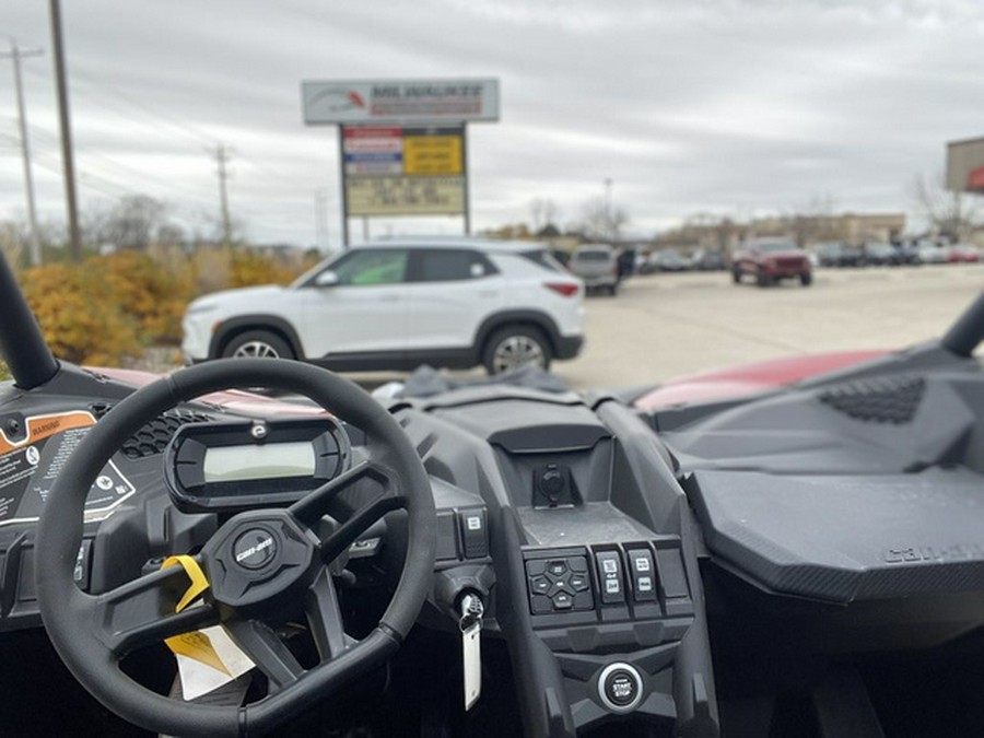 2025 Can-Am Maverick X3 DS Turbo Fiery Red & Hyper Silver