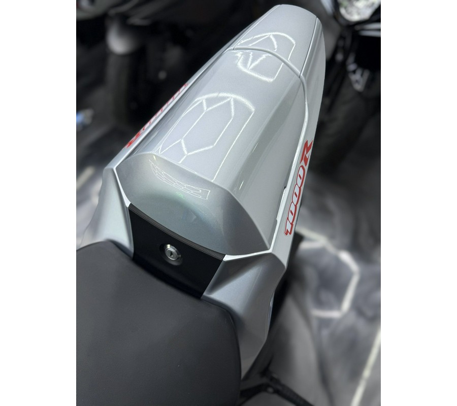 2023 Suzuki GSX-R 1000R