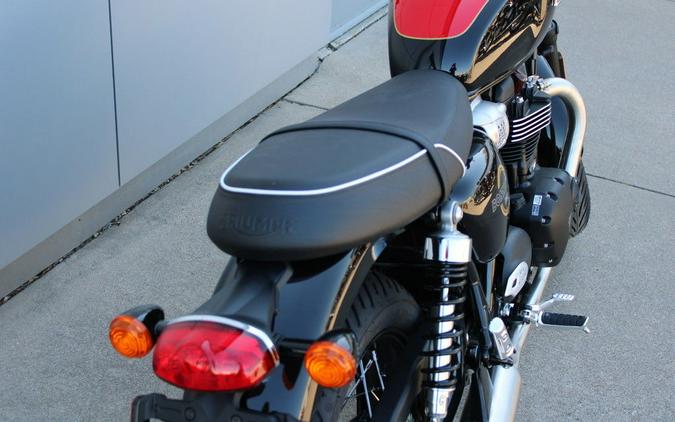 2026 Triumph Bonneville T100 Jet black
