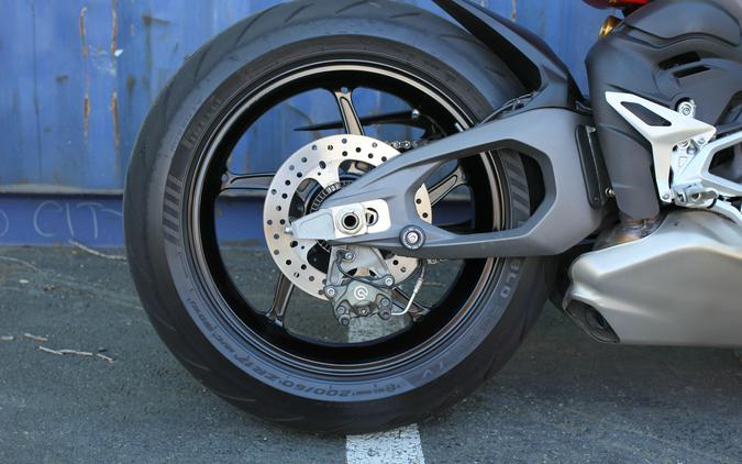 2025 Ducati Streetfighter V4 S