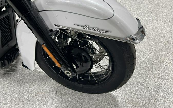 2025 Harley-Davidson Softail FLHC - Heritage Classic