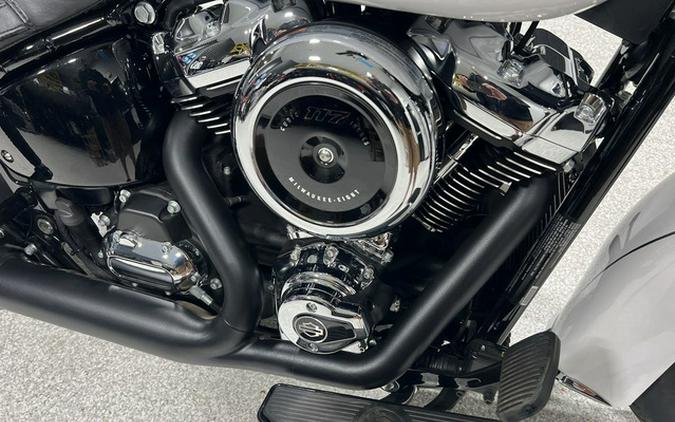 2025 Harley-Davidson Softail FLHC - Heritage Classic