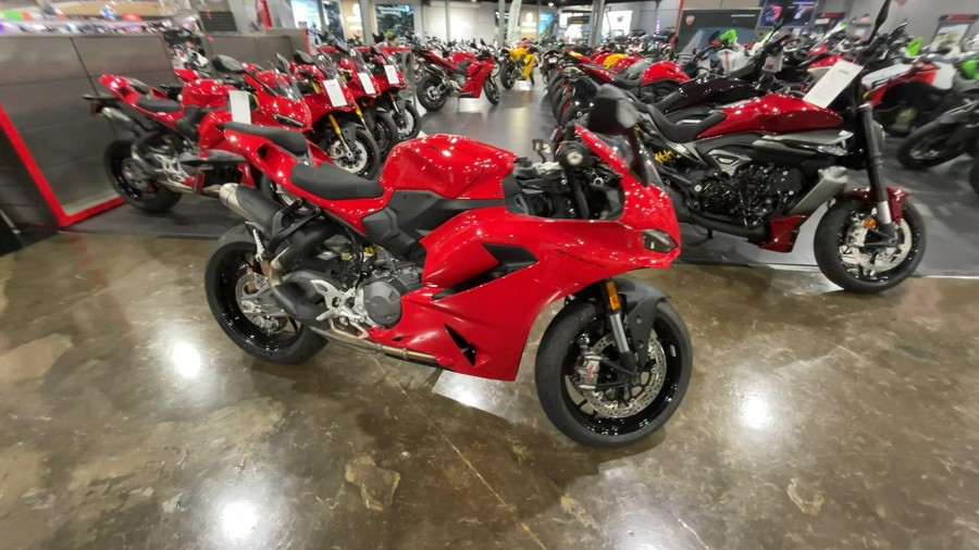 2026 Ducati PANIGALE V2