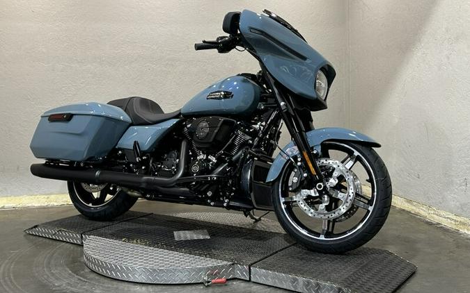 Harley-Davidson Street Glide® 2024 FLHX 84410727 SHARKSKIN