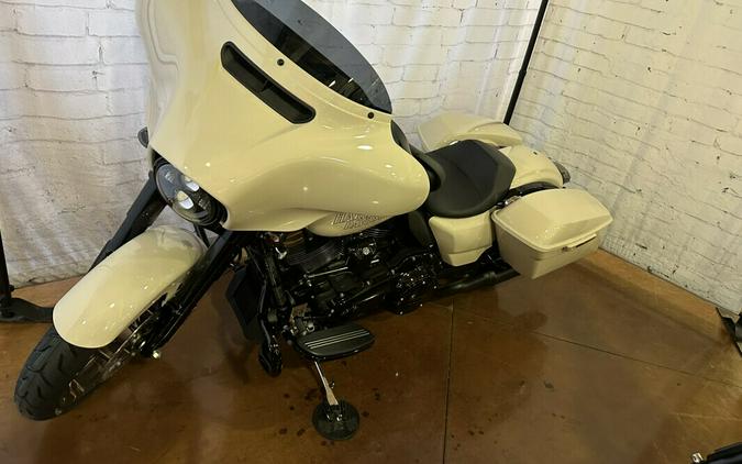 2023 Harley-Davidson Street Glide ST FLHXST White Sand Pearl