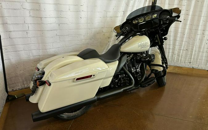 2023 Harley-Davidson Street Glide ST FLHXST White Sand Pearl