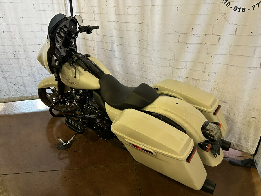 2023 Harley-Davidson Street Glide ST FLHXST White Sand Pearl