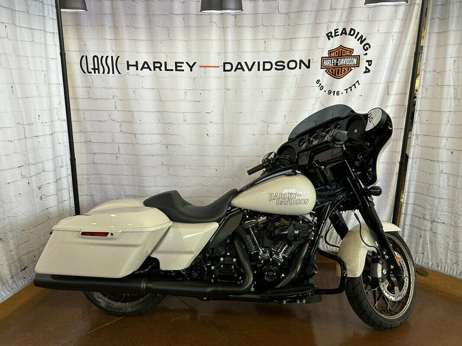 2023 Harley-Davidson Street Glide ST FLHXST White Sand Pearl