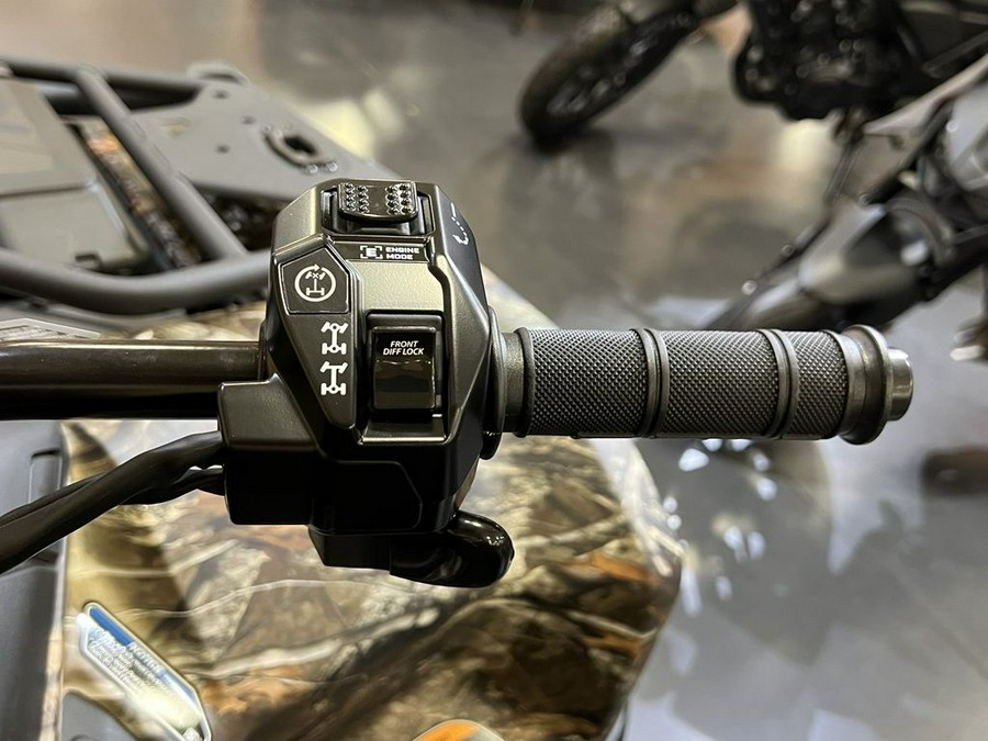 2026 Can-Am® Outlander Max Pro Hunting Edition