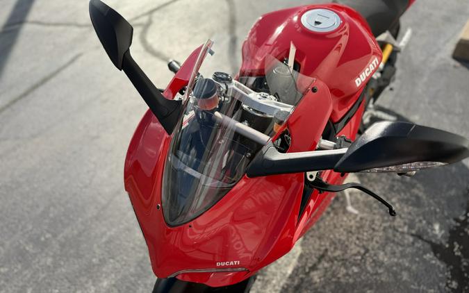 2015 Ducati 899 Panigale Red - 23996C
