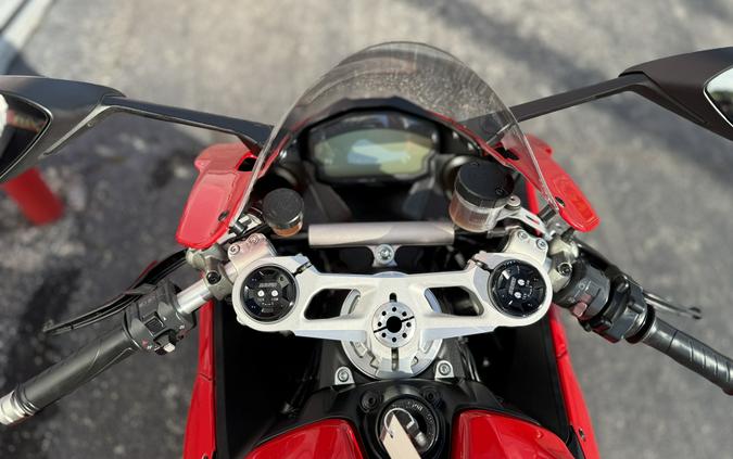 2015 Ducati 899 Panigale Red - 23996C
