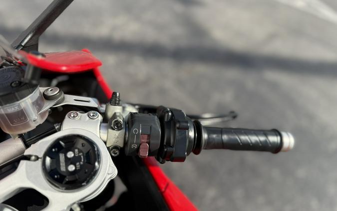 2015 Ducati 899 Panigale Red - 23996C
