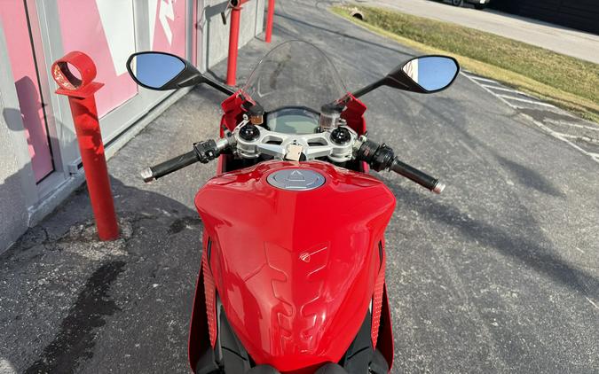 2015 Ducati 899 Panigale Red - 23996C