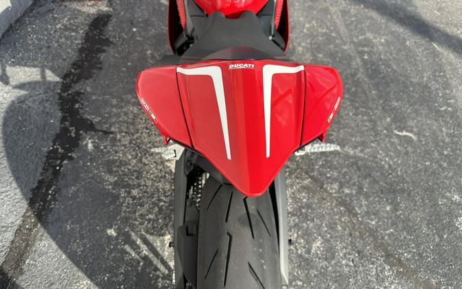2015 Ducati 899 Panigale Red - 23996C