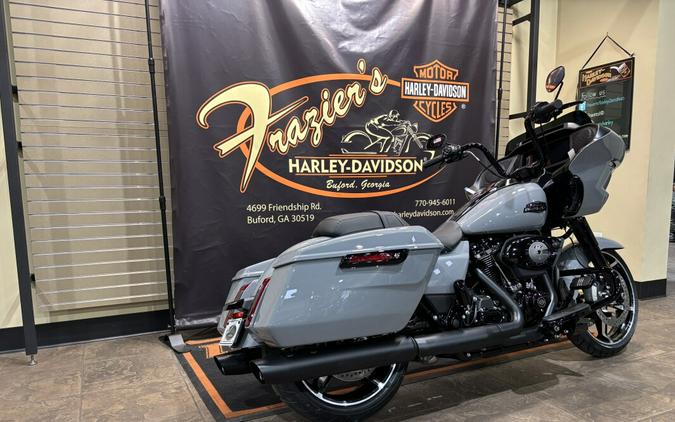 2026 Harley-Davidson® Road Glide® Dark Billiard Gray - Black Finish
