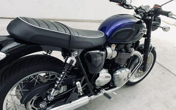 2024 Triumph Bonneville T120 Stealth Edition