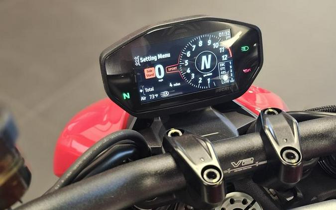 2024 Ducati Streetfighter V2 Red