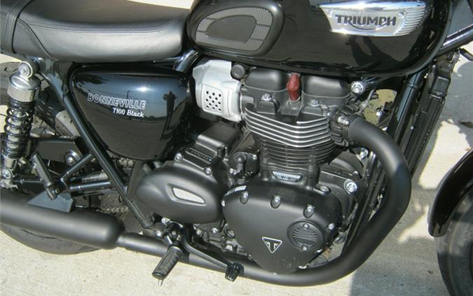 2020 Triumph Bonneville T100 "Black"