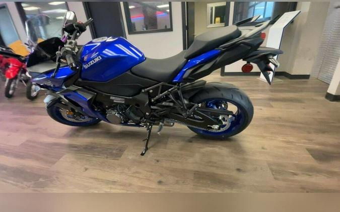 2026 Suzuki GSX-S1000GT+