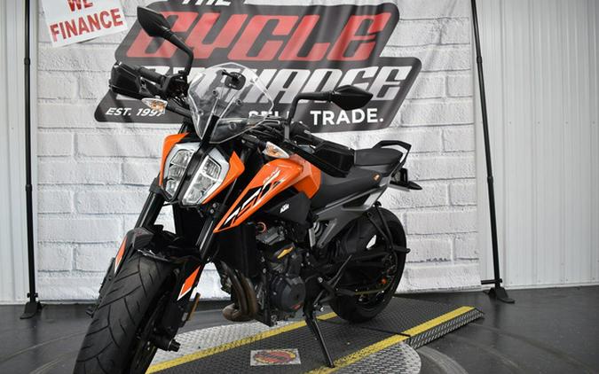 2023 KTM Duke 790