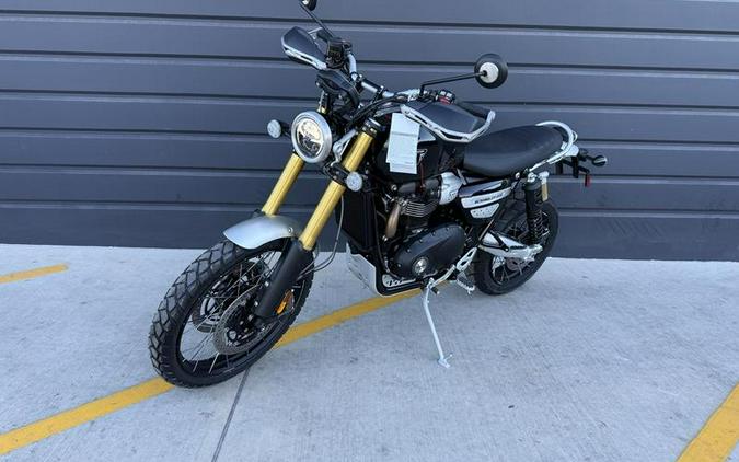 2025 Triumph Scrambler 1200 XE Sapphire Black