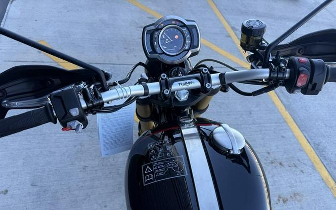 2025 Triumph Scrambler 1200 XE Sapphire Black