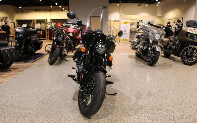 2022 Indian Motorcycle® Super Chief® Black Metallic