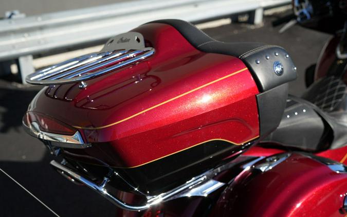 2019 Indian Motorcycle Roadmaster Elite Wildfire Red Candy/Thunder Black Crystal/24k Gold
