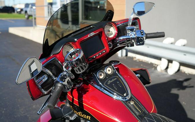 2019 Indian Motorcycle Roadmaster Elite Wildfire Red Candy/Thunder Black Crystal/24k Gold