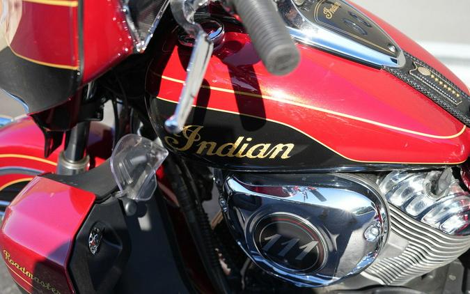 2019 Indian Motorcycle Roadmaster Elite Wildfire Red Candy/Thunder Black Crystal/24k Gold