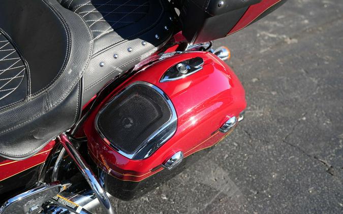 2019 Indian Motorcycle Roadmaster Elite Wildfire Red Candy/Thunder Black Crystal/24k Gold