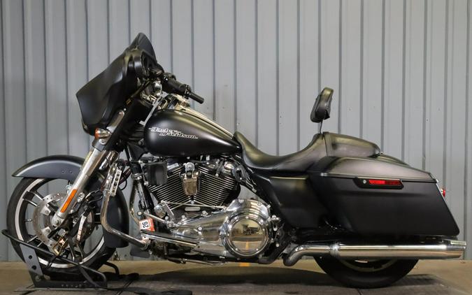 2017 Harley-Davidson Street Glide Special FLHXS