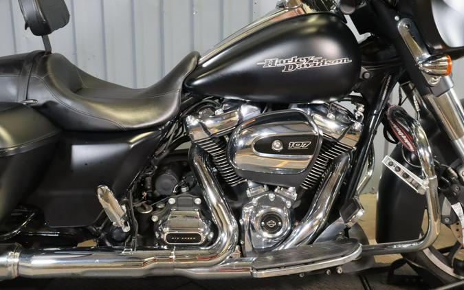2017 Harley-Davidson Street Glide Special FLHXS