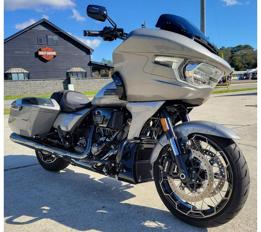 2023 Harley-Davidson® FLTRXSE - CVO™ Road Glide®