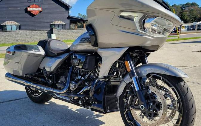 2023 Harley-Davidson CVO Road Glide Review [16 Fast Facts]