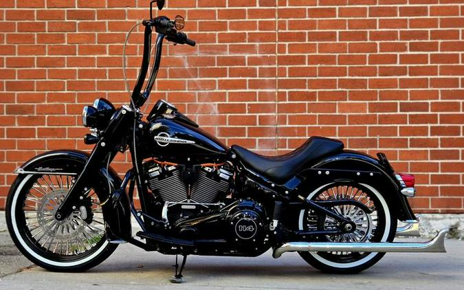 2018 Harley-Davidson® FLHCS - Softail® Heritage Classic 114