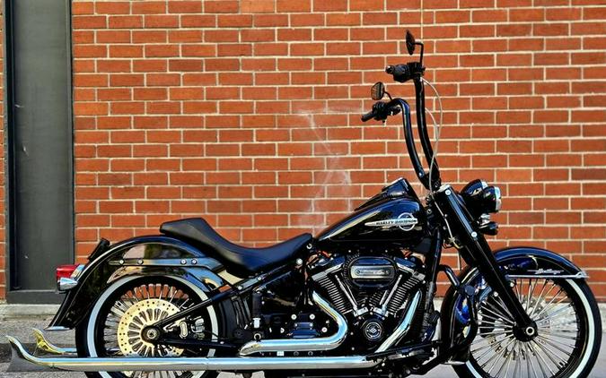 2018 Harley-Davidson® FLHCS - Softail® Heritage Classic 114